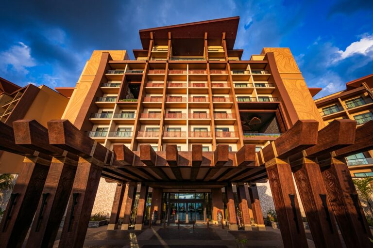 Compare Island Hotels: A Strategic Guide to Global Luxury Options